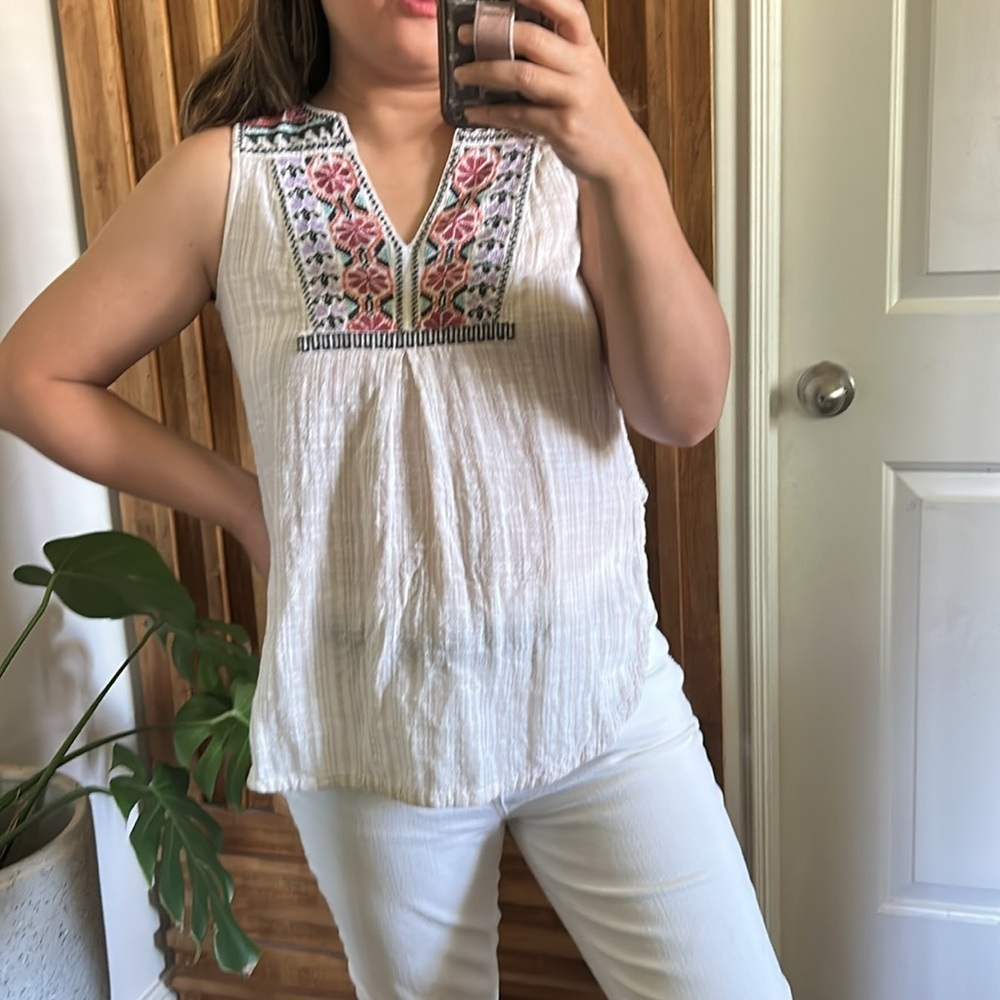 FLOREAT Anthropologie Petra Gauze Oversized Embroidered High Low Tunic Tank. 0